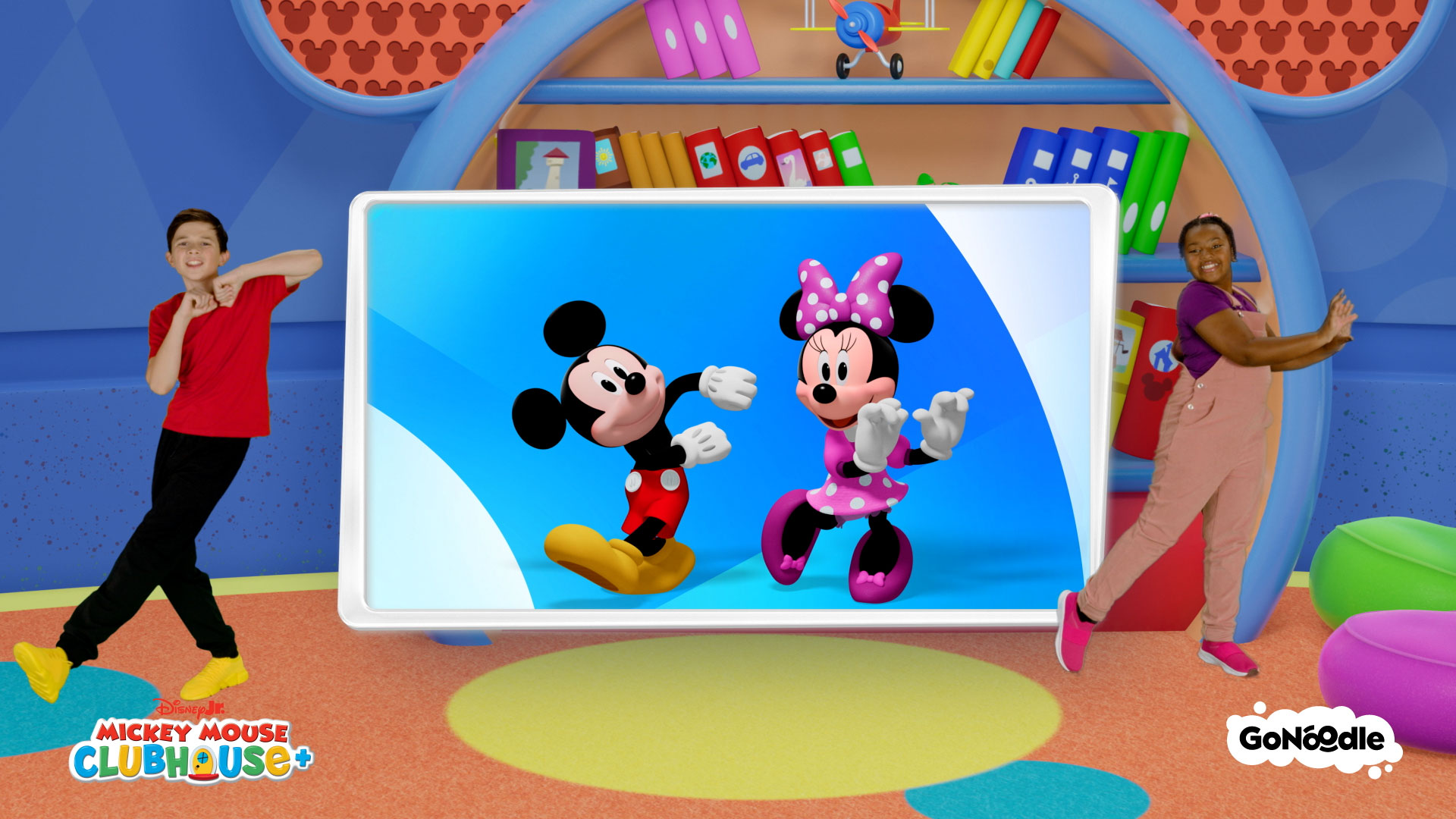 Learn the Hot Dog Dance with Mickey and Minnie!